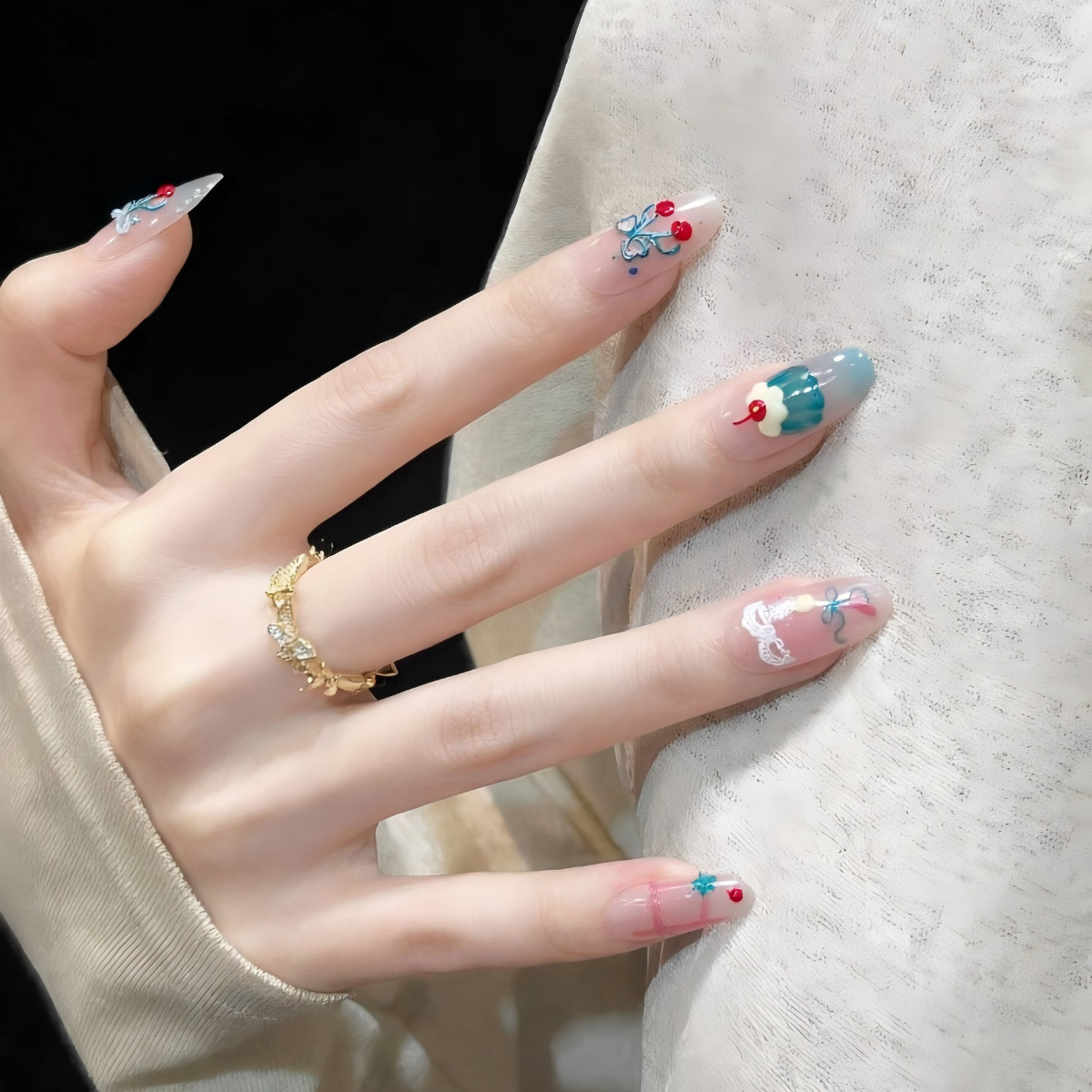 1枚入り 可愛い夏の赤いチェリーネイルステッカー シャイニー - Nail Art Red Cherry のレビューと価格