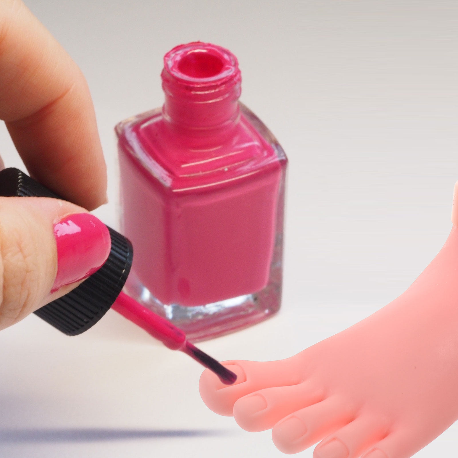 2 個のマニキュアトレーニングフェイクハンドフットネイルアー - Nail Art Fake のレビューと価格