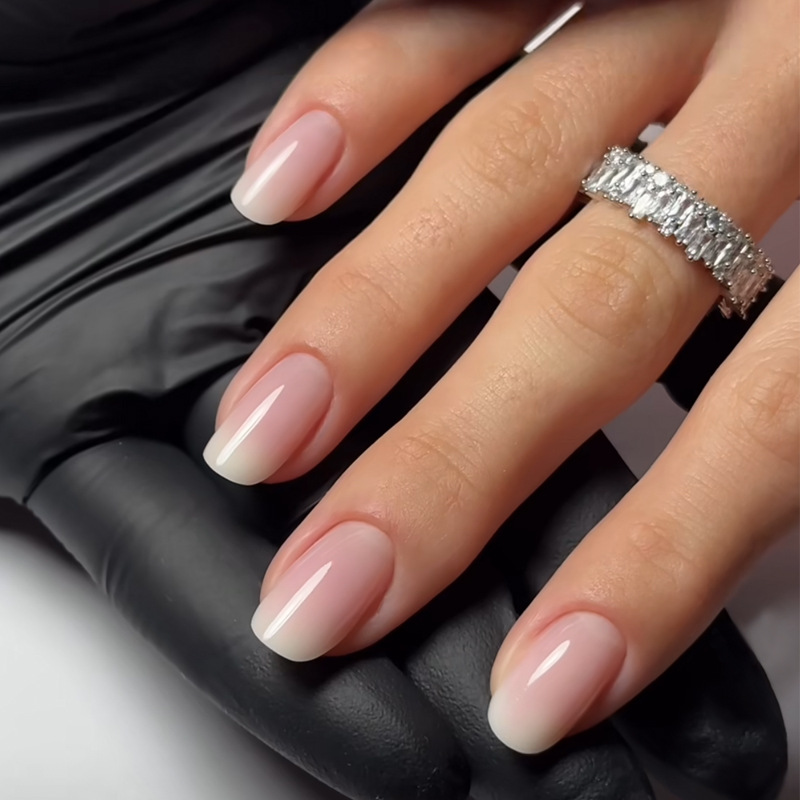 24枚入り シンプルバレエグリッター 取り外し可能ネイル ピ - Nail Art Fake のレビューと価格